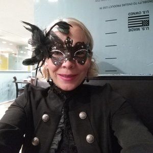 Meet your Posher, Angela